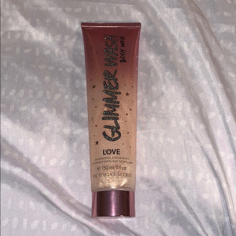 Victoria’s Secret Shimmering Scrub Wash